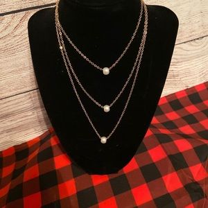 Necklace with pearls